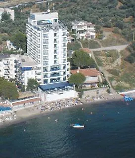 Ozcelik 4* 쿠사다시